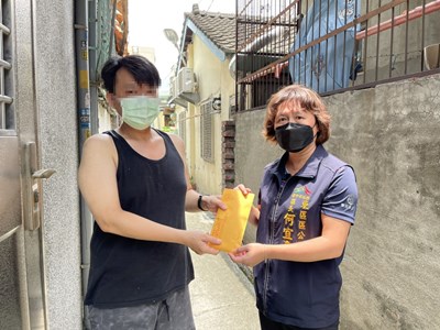 東區家庭群聚案染疫老先生病逝 中市府啟動關懷助家屬治喪