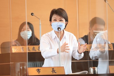 市長盧秀燕今(31)日於市政總質詢時表示,這場疫情是危機也是轉機,藉由此次機會讓民眾以不同方式親近藝術,在家也可陶冶身心。